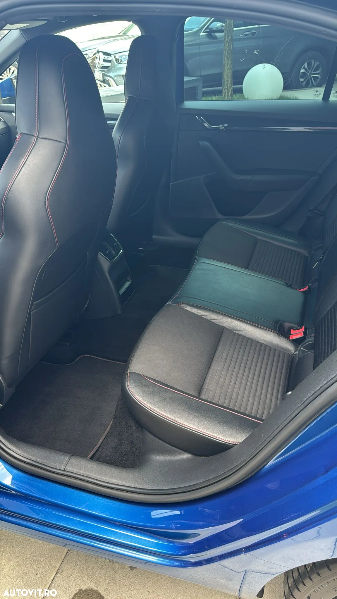Skoda Octavia 2.0 TDI DSG RS - 7