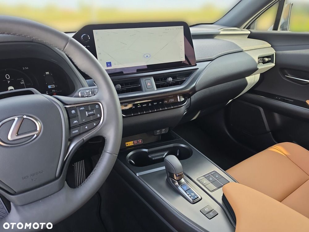 Lexus UX - 21