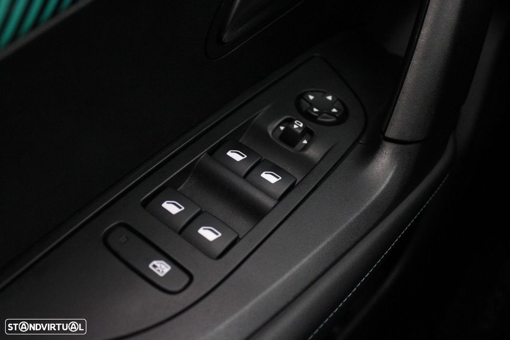 Peugeot e-2008 50 kWh Allure Pack - 30