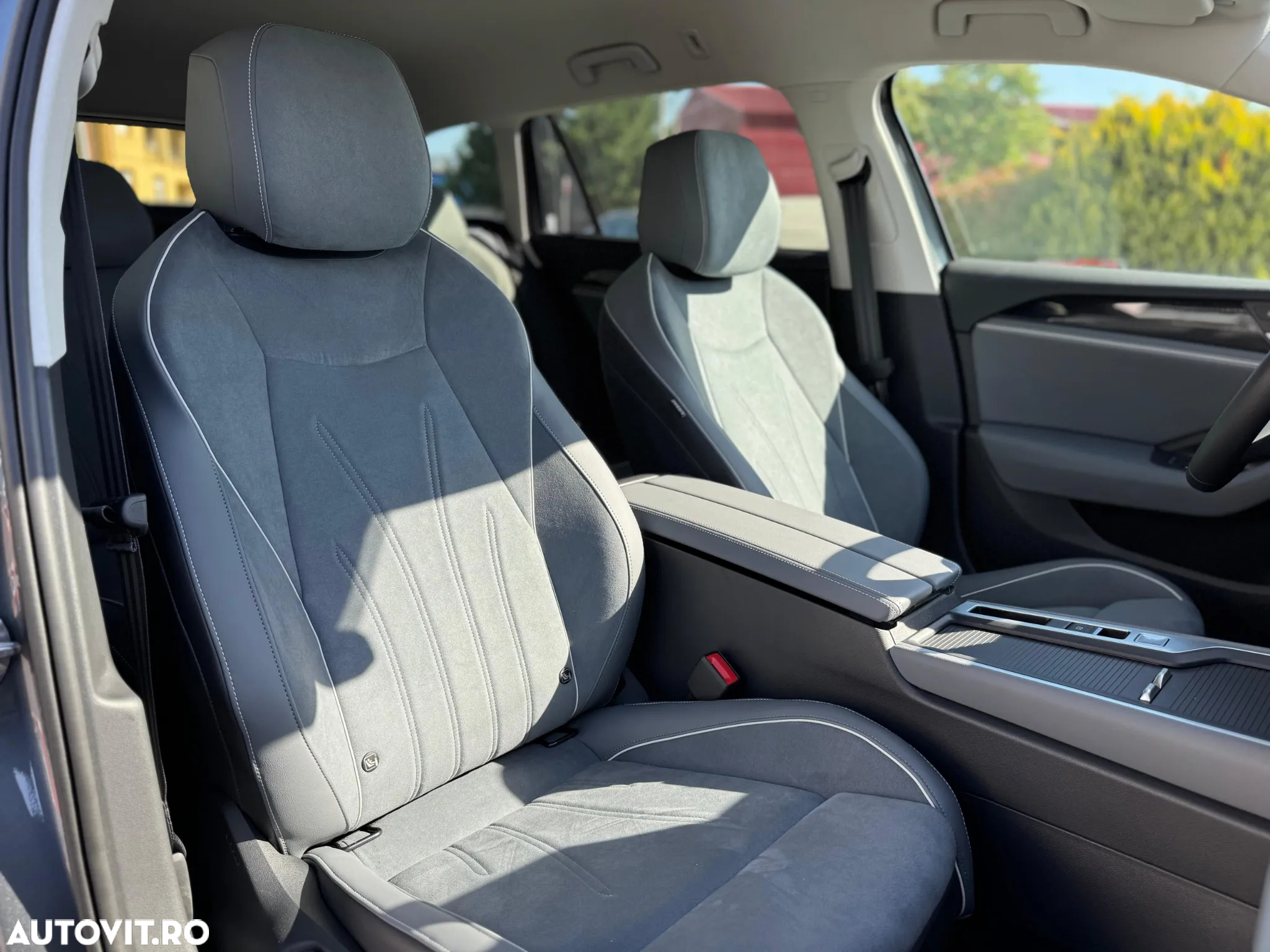Volkswagen Passat Variant 2.0 TDI DSG Business - 10
