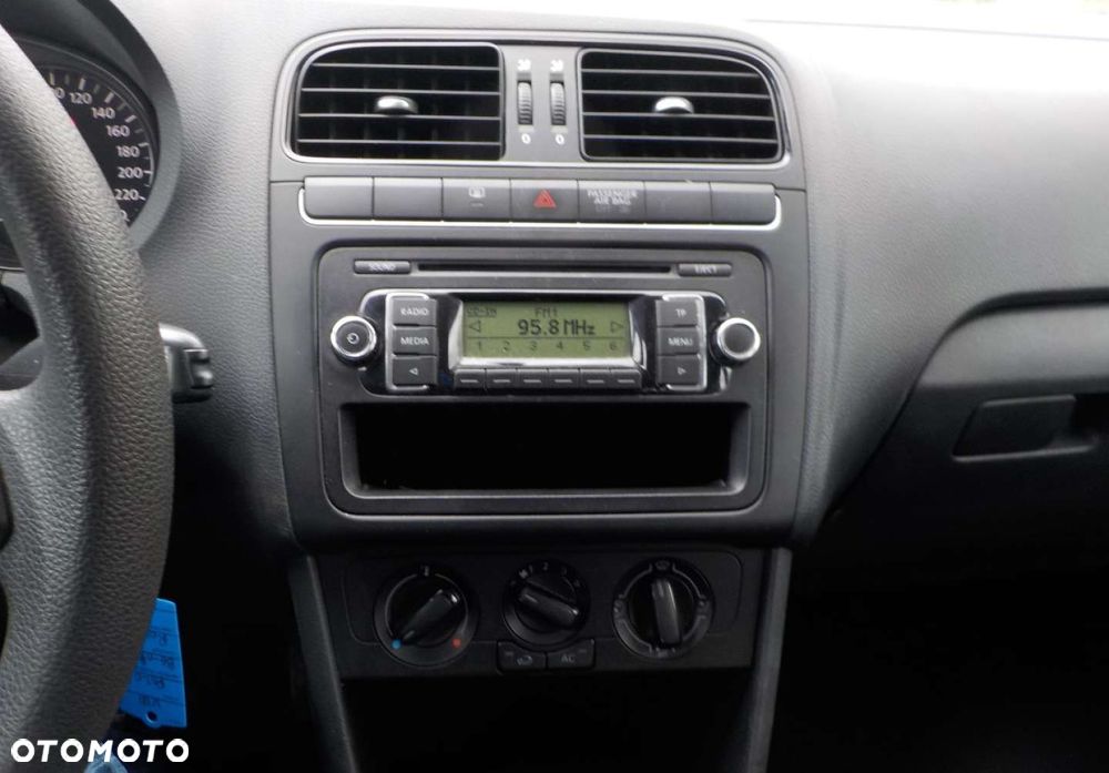 Volkswagen Polo - 28