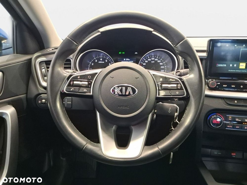 Kia Ceed - 14