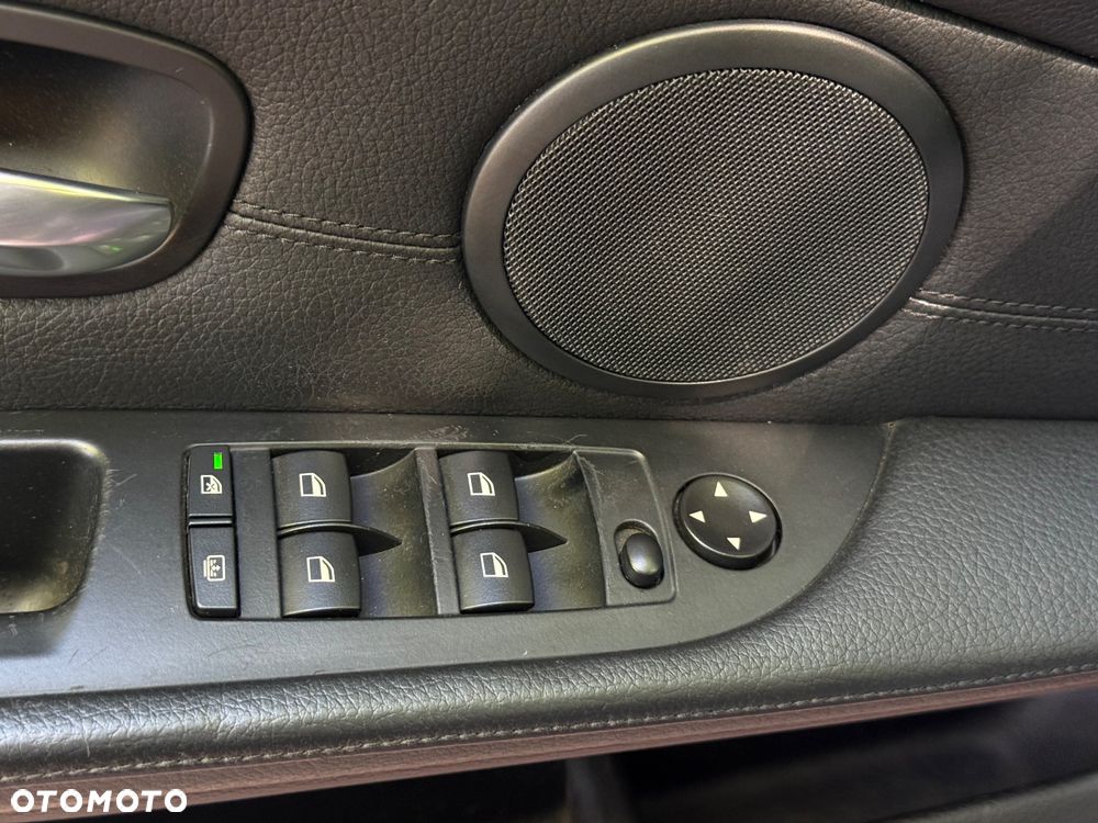 BMW Seria 5 525i Edition Sport - 21
