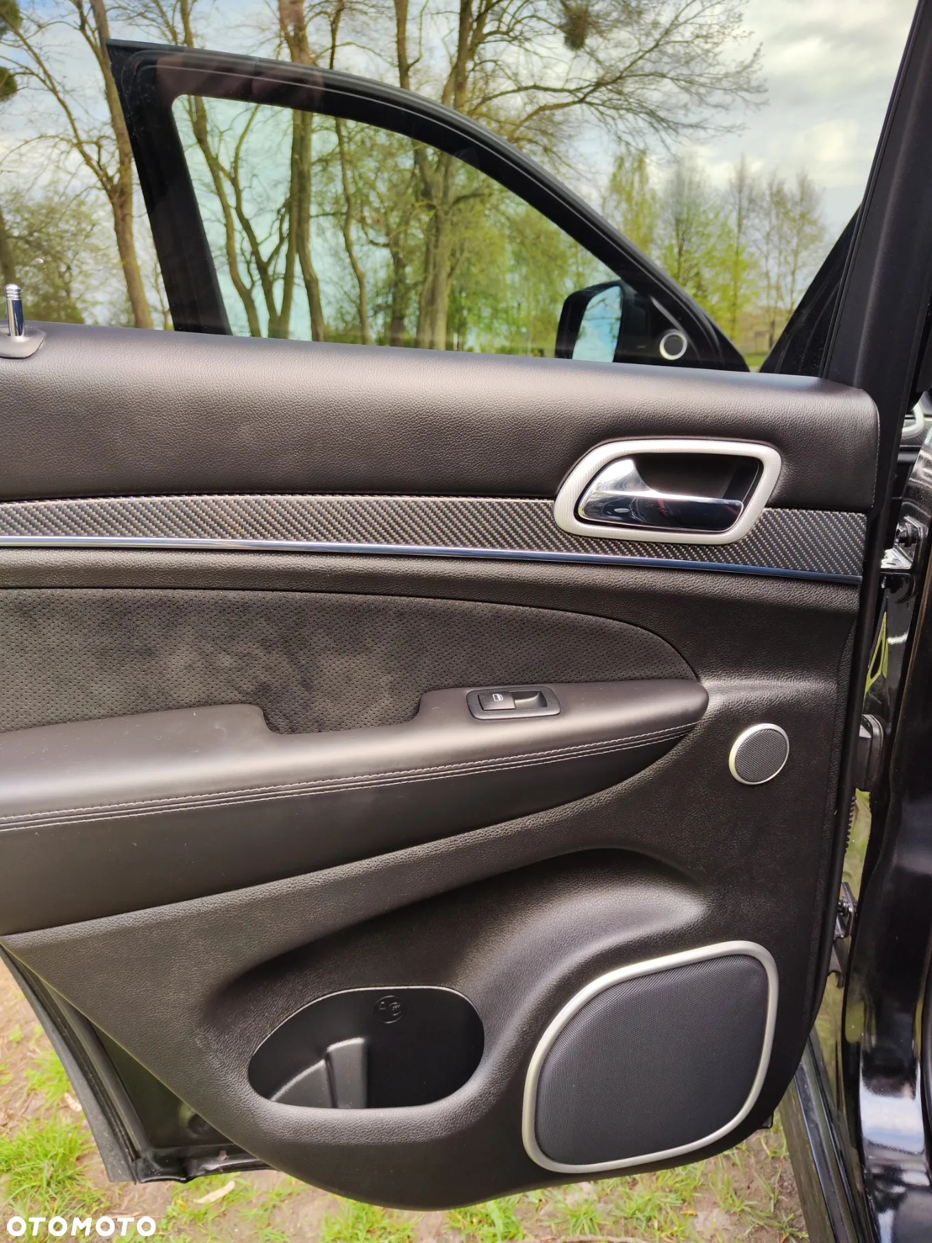 Jeep Grand Cherokee 6.4 V8 SRT8 - 24