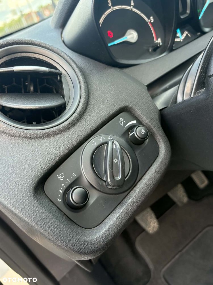 Ford Fiesta - 16