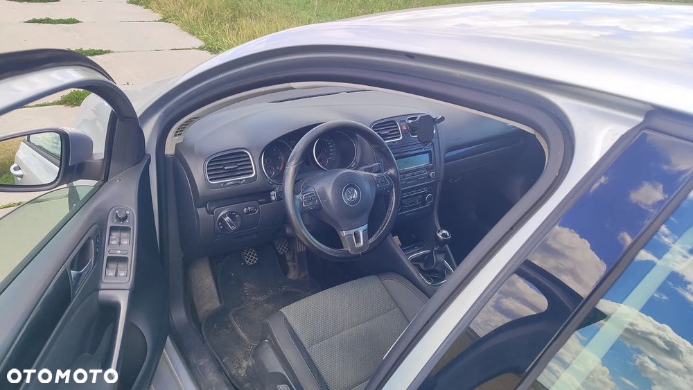 Volkswagen Golf 1.6 TDI DPF Comfortline - 9