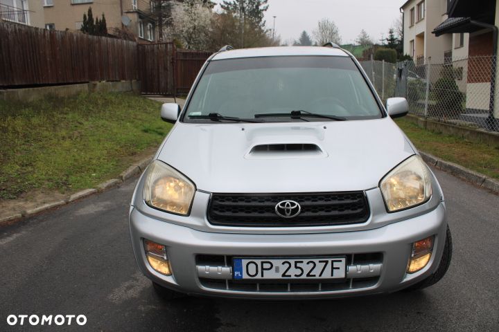 Toyota RAV4 D-4D 4x4 - 32