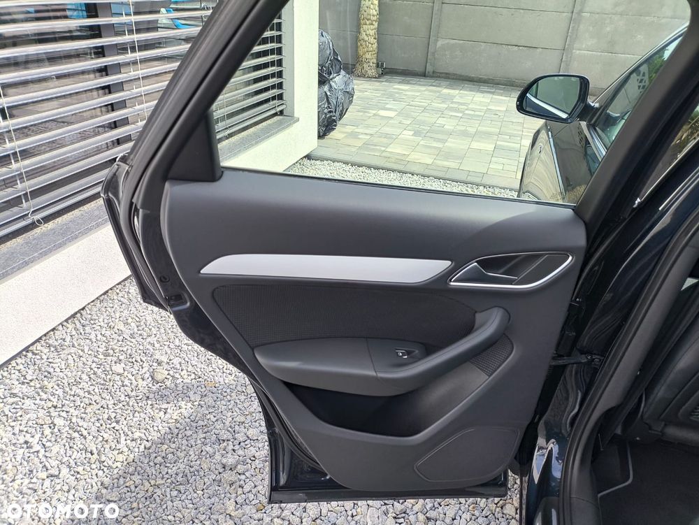 Audi Q3 - 21