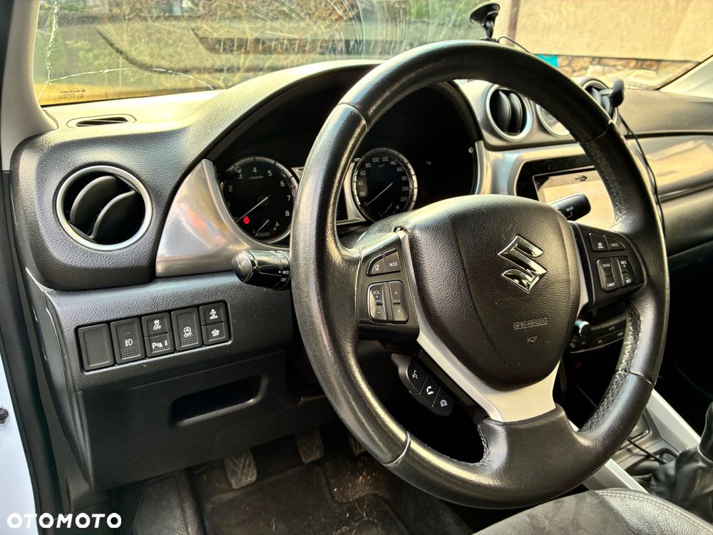 Suzuki Vitara 1.6 (4x2) Comfort+ - 12