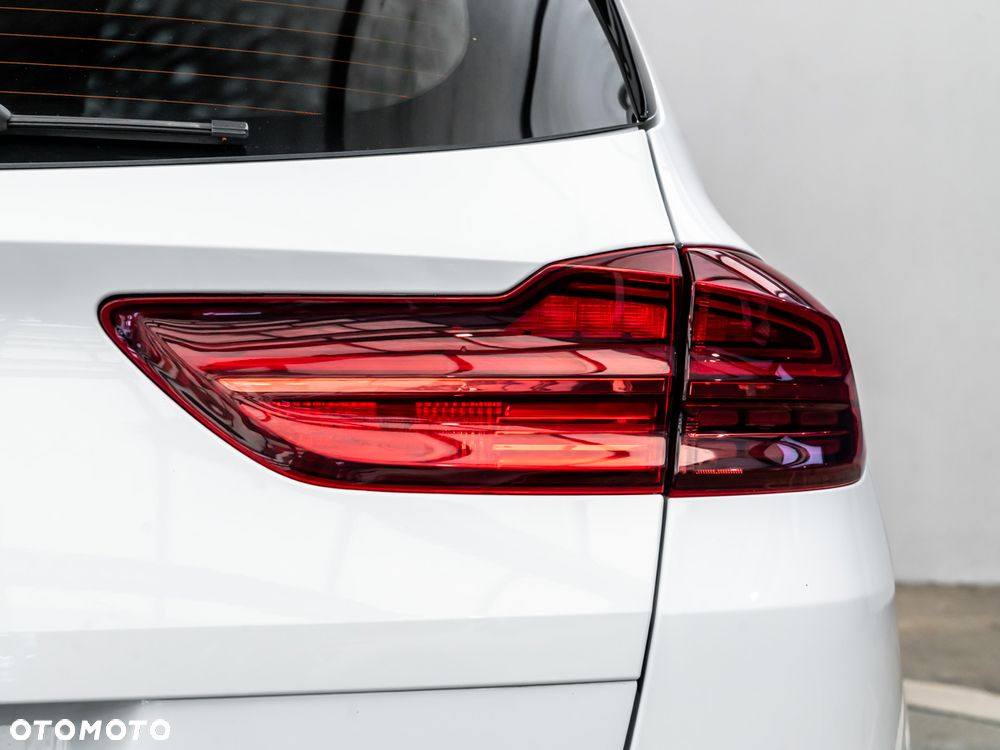 Kia Ceed 1.5 T-GDI M - 10