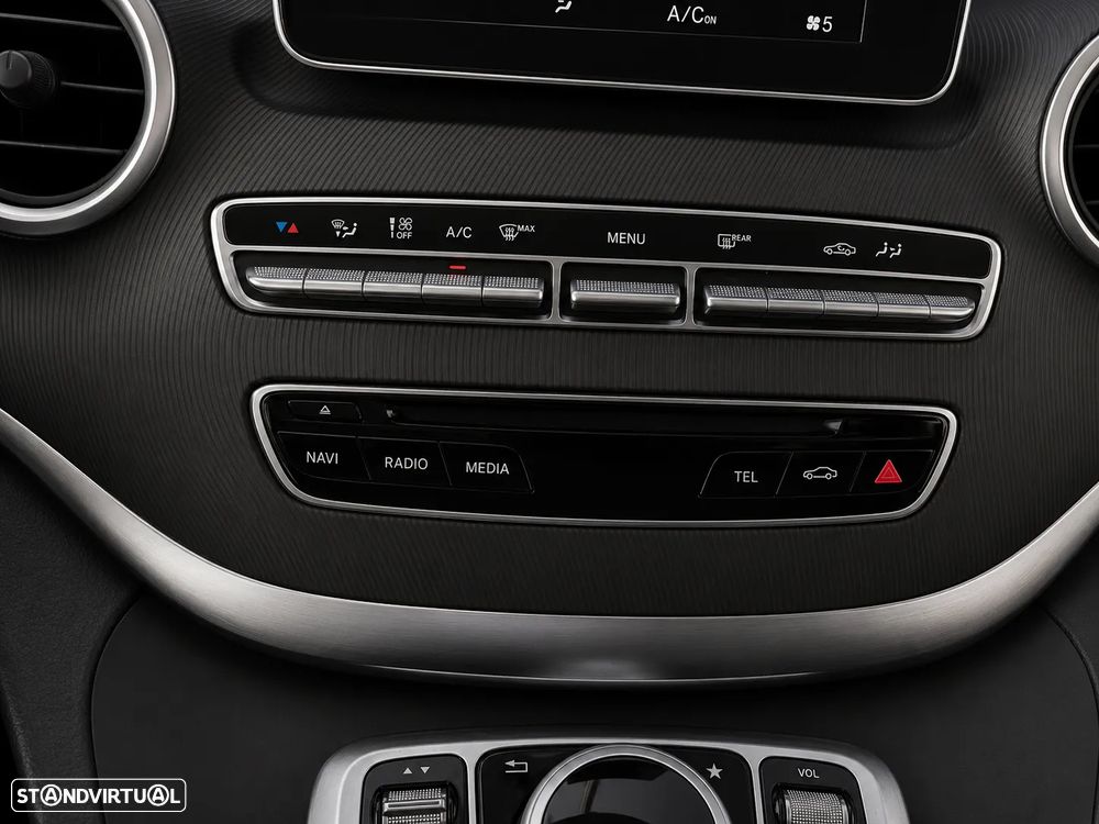 Mercedes-Benz V 220 d Longo Avantgarde Aut. - 29