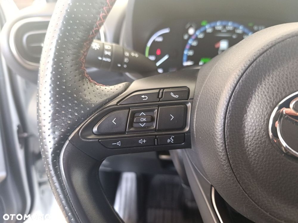 Toyota Yaris Cross Hybrid 1.5 GR Sport - 22