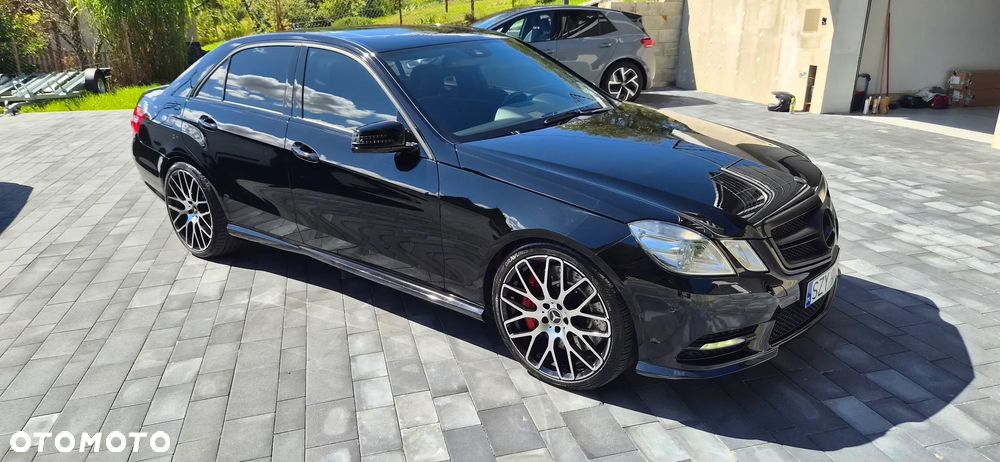 Mercedes-Benz Klasa E 500 4-Matic BlueEff Avantgarde - 1