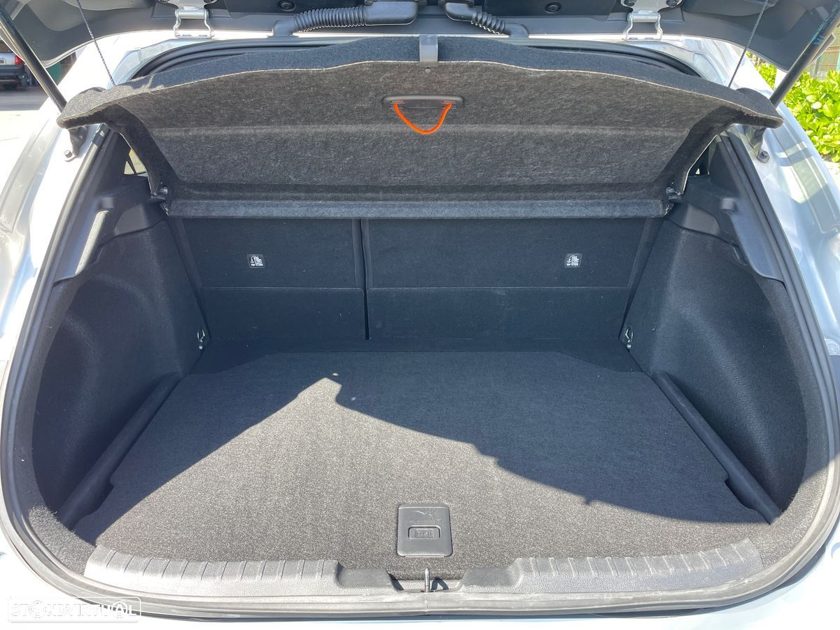 Toyota Corolla - 10