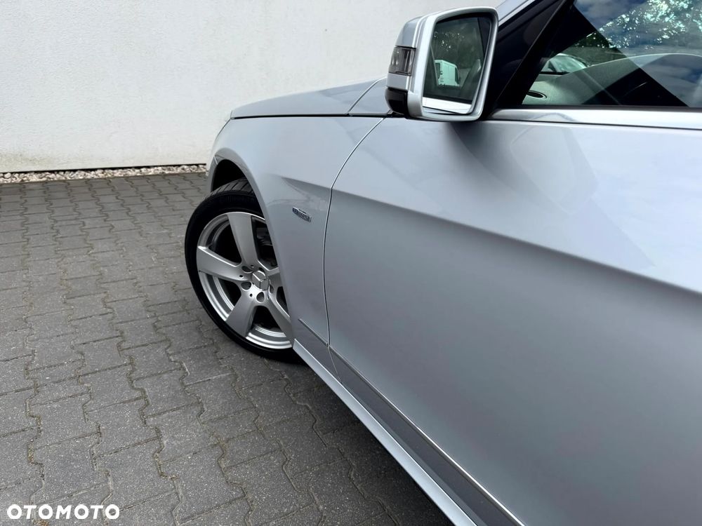 Mercedes-Benz Klasa E 220 CDI 7G-TRONIC Avantgarde - 33