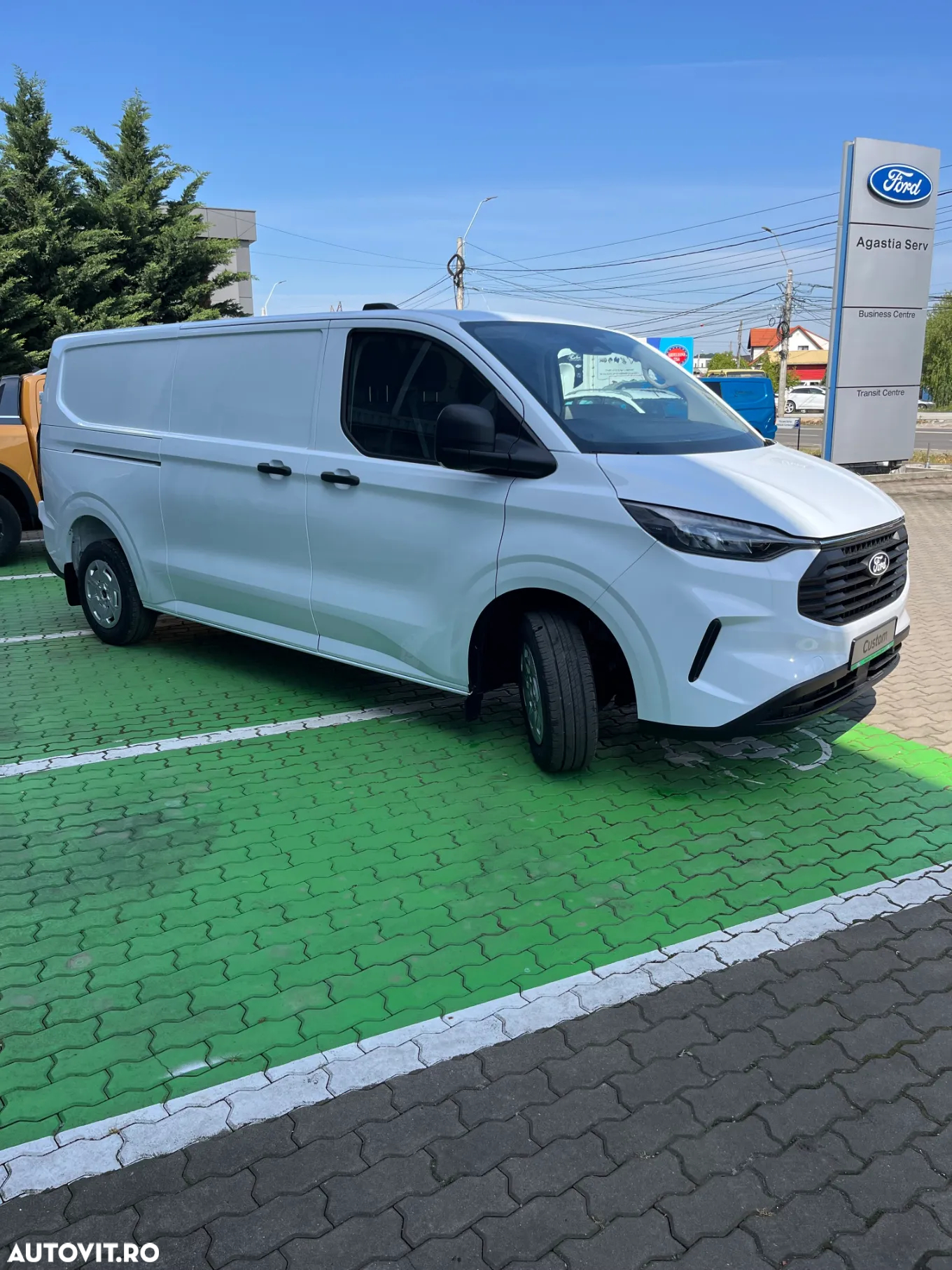 Ford TRANSIT CUSTOM VAN - 7