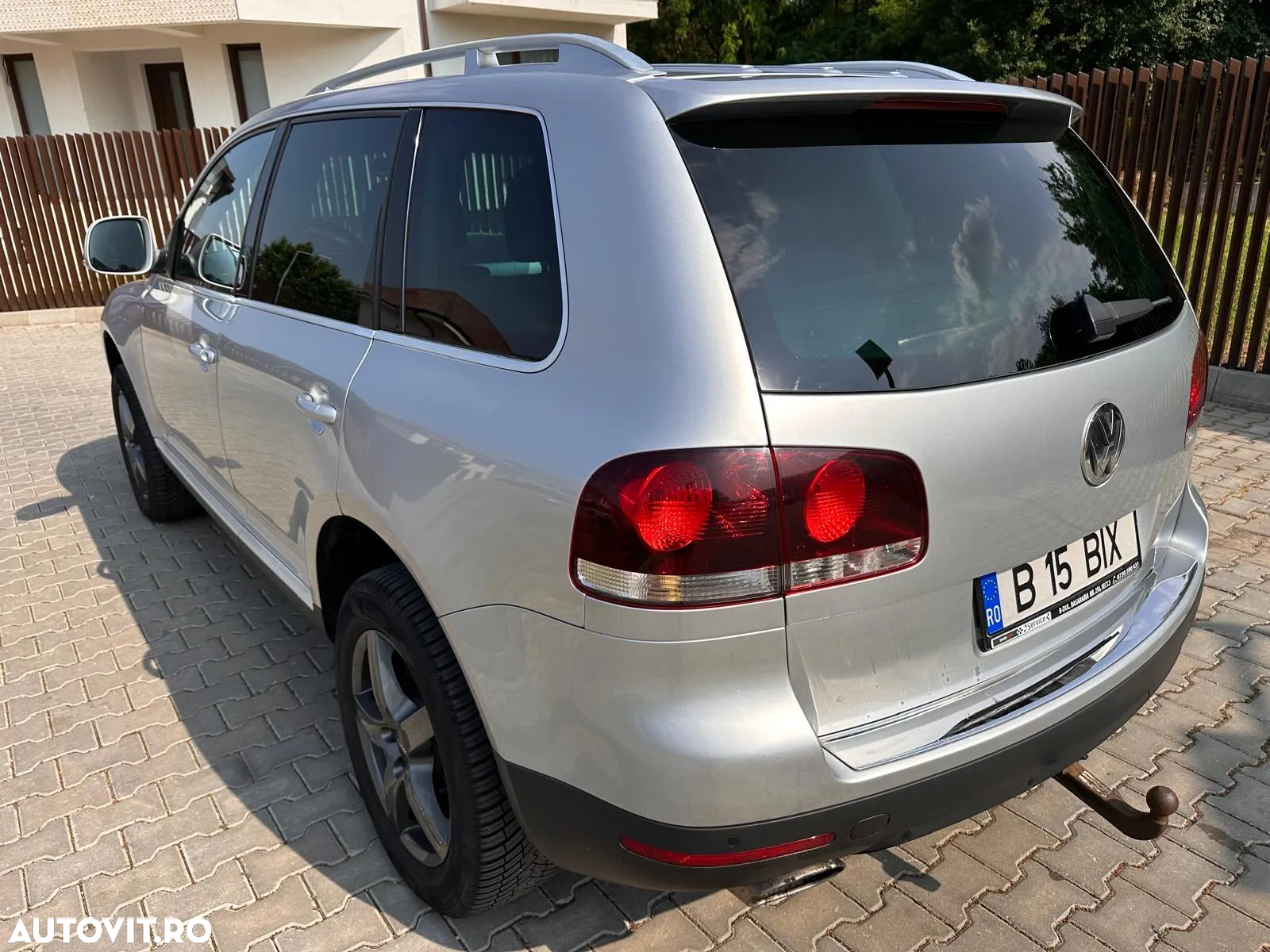 Volkswagen Touareg - 2