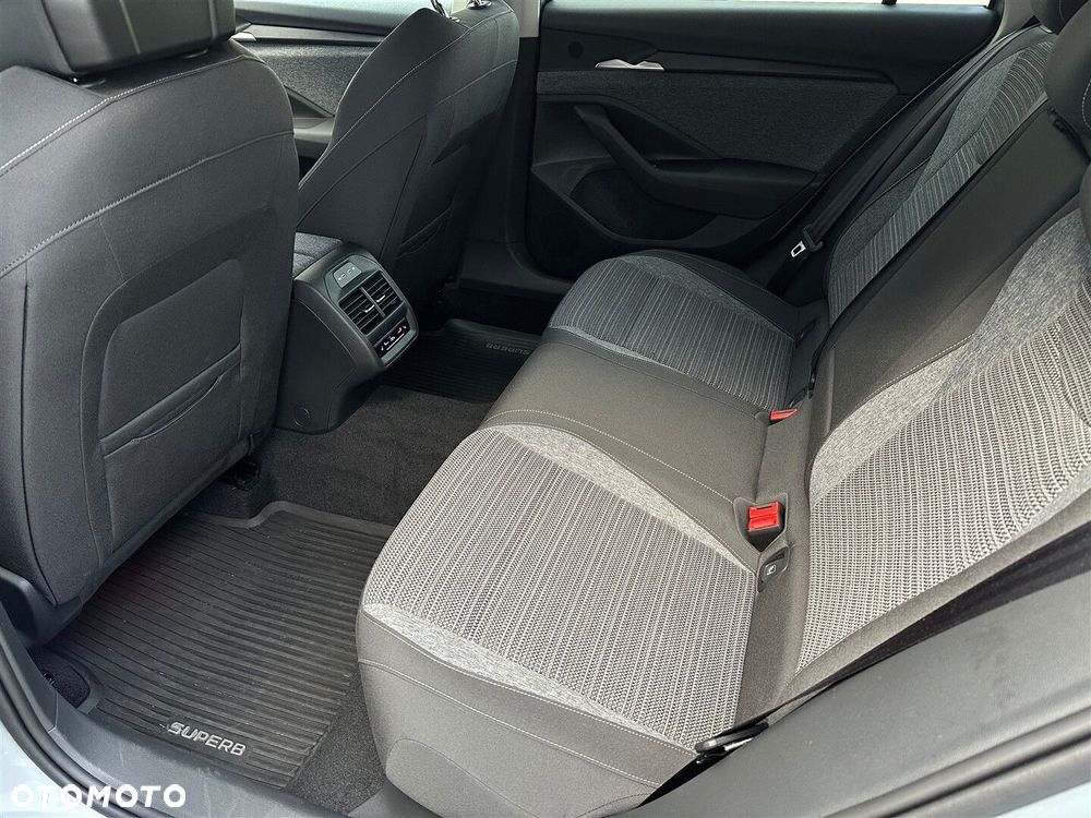 Skoda Superb 1.5 TSI Plug-in Hybrid Selection DSG - 13