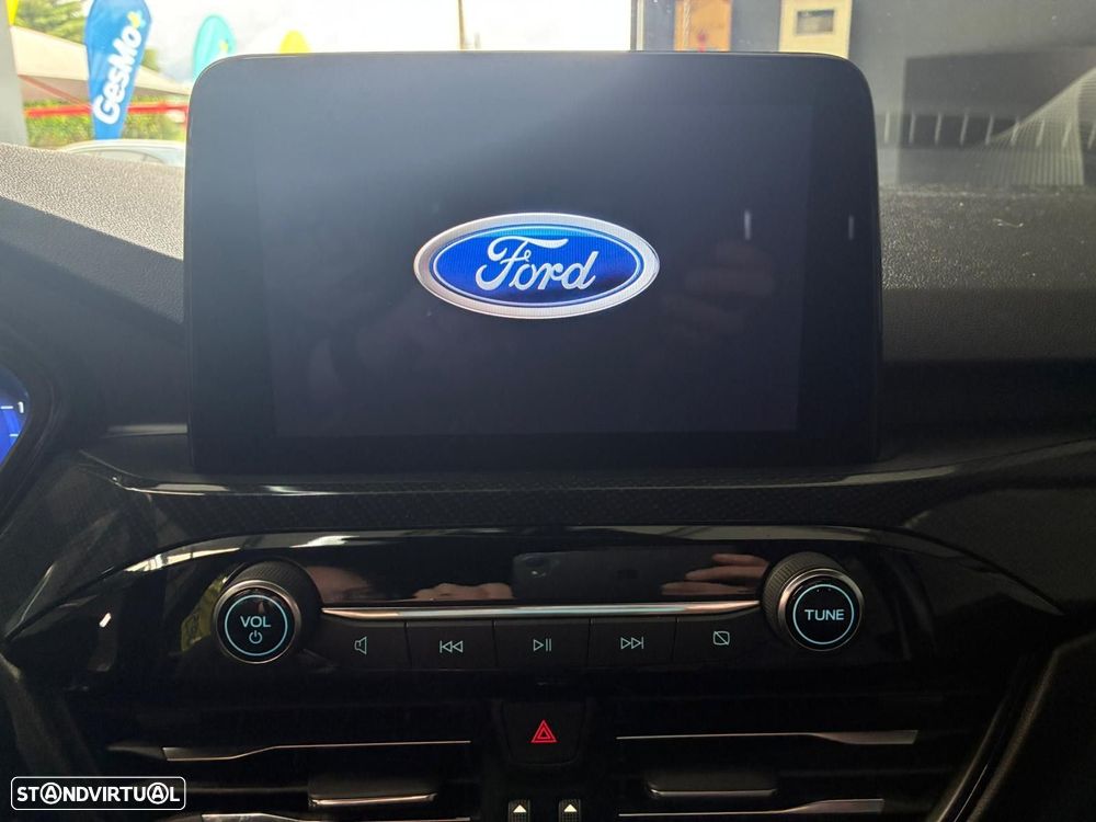 Ford Kuga 1.5 EcoBoost ST-Line - 27