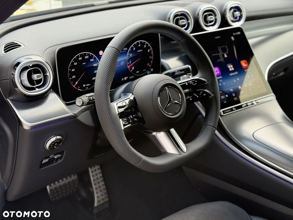 Mercedes-Benz GLC - 21