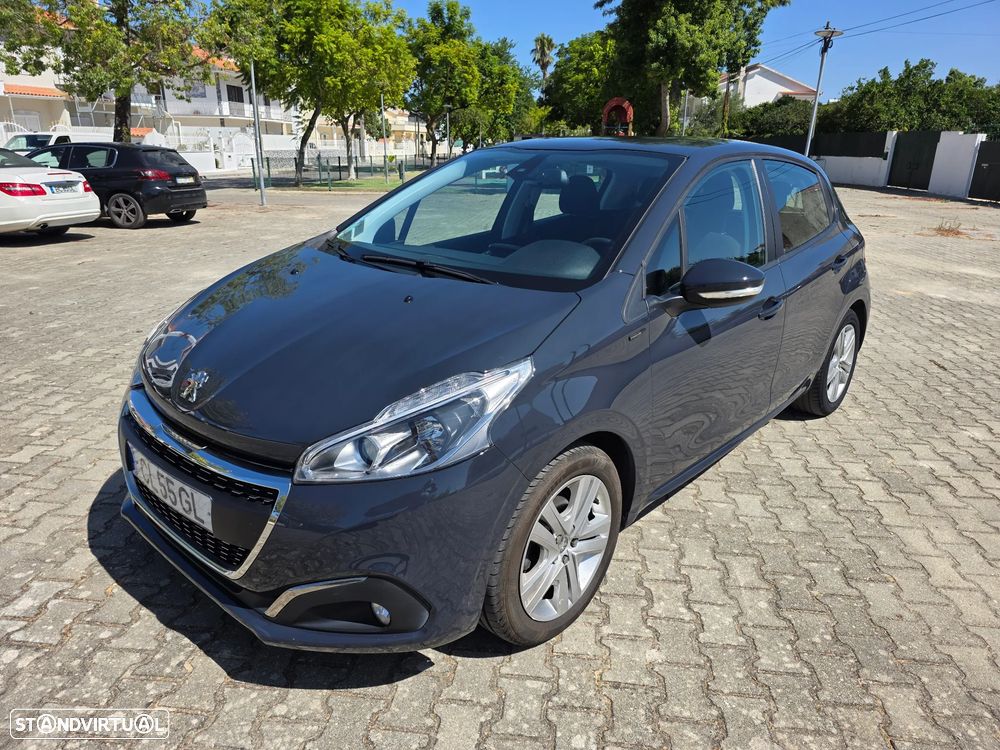 Peugeot 208 1.2 PureTech Signature - 5
