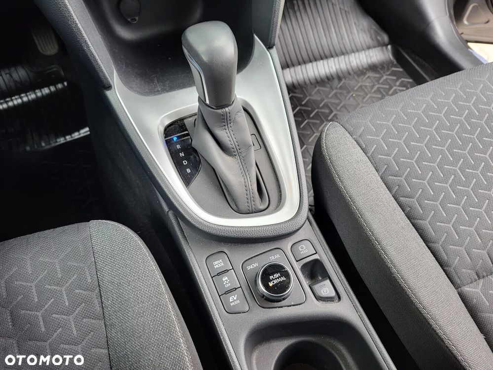 Toyota Yaris Cross Hybrid 1.5 Comfort 4x4 - 22