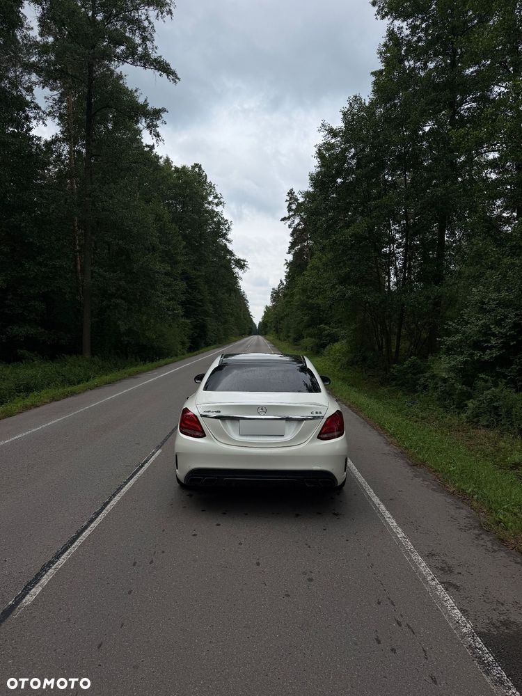 Mercedes-Benz Klasa C AMG 63 - 8
