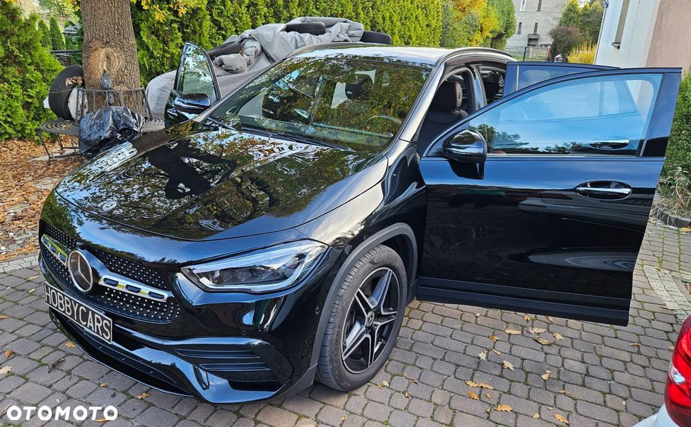 Mercedes-Benz GLA 250 4-Matic AMG Line - 11