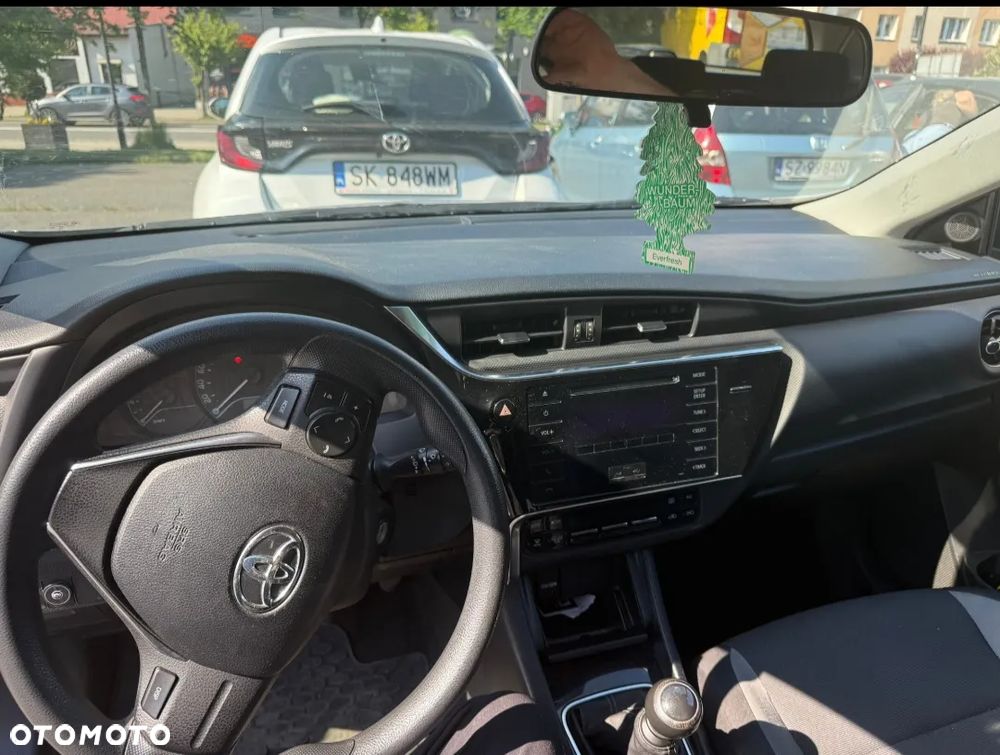 Toyota Auris 1.33 VVT-i Comfort - 10