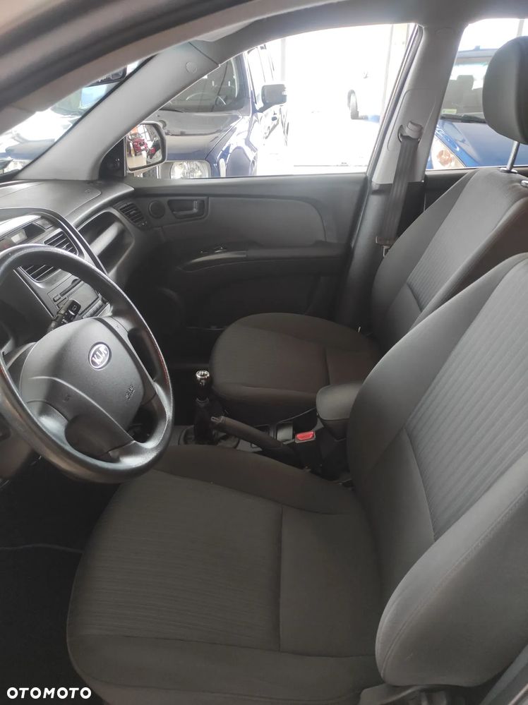 Kia Sportage 2.0 2WD Attract - 13
