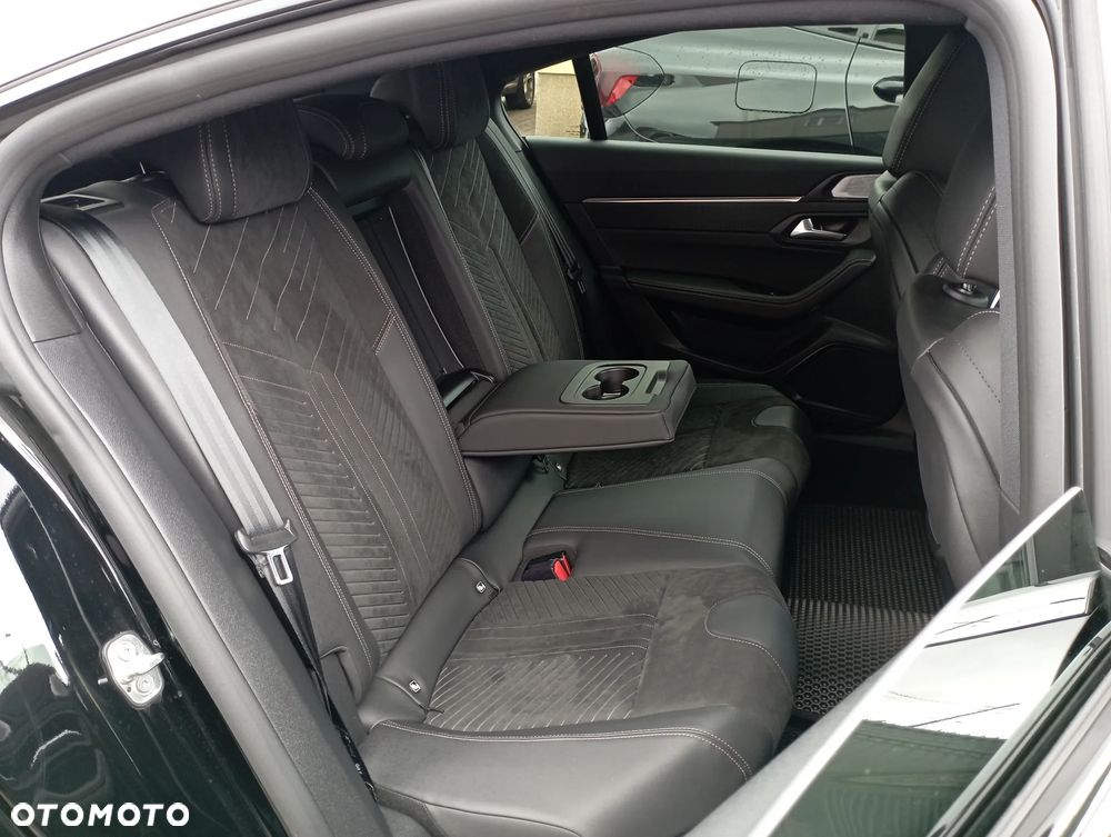 Peugeot 508 PureTech PHEV 180 GT S&S e-EAT8 - 10