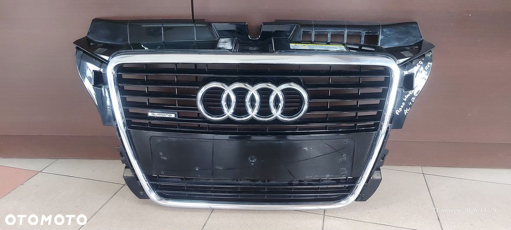 Audi A3 8P 2 LIFT  08-13 ori audi 8P0853651M Piano Black - 1