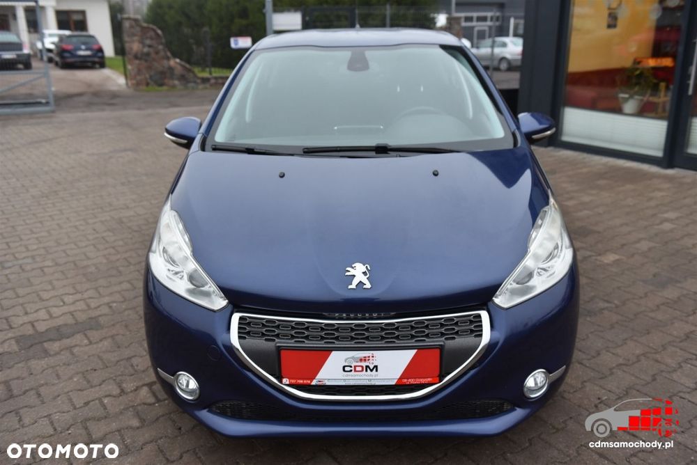 Peugeot 208 - 5