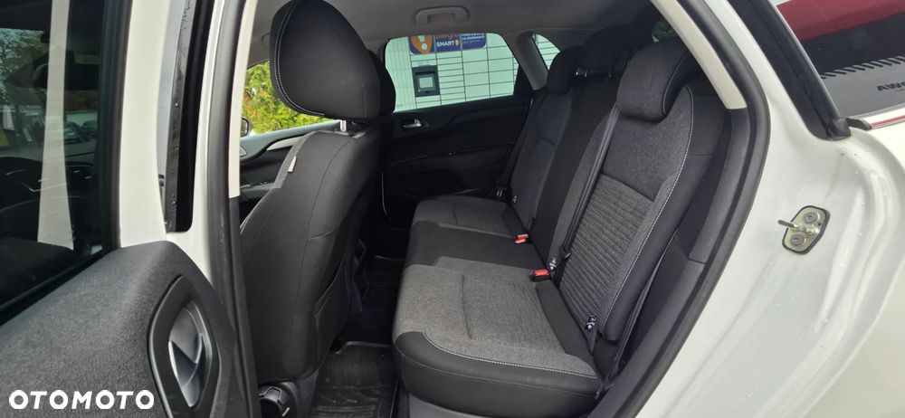 Citroën C4 PureTech e-THP 130 Exclusive - 34