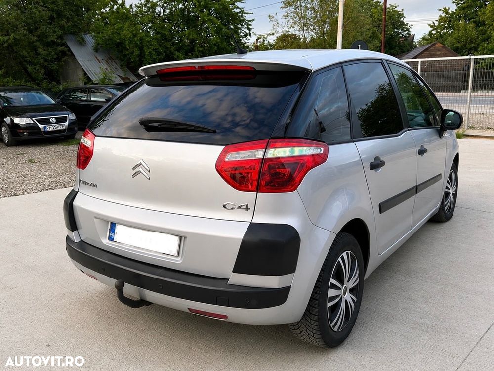 Citroën C4 1.6 HDI FAP Exclusive - 5