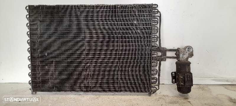CONDENSADOR DE RADIADOR DE AR CONDICIONADO RENAULT LAGUNA B56 - 1