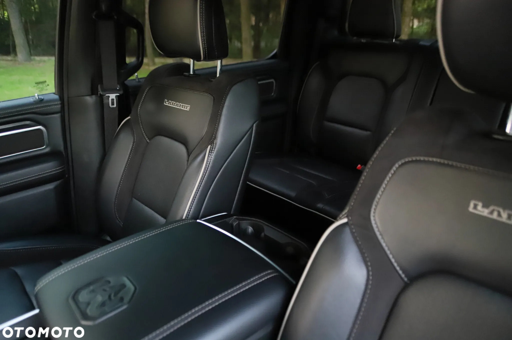 RAM 1500 Crew Cab Laramie - 8