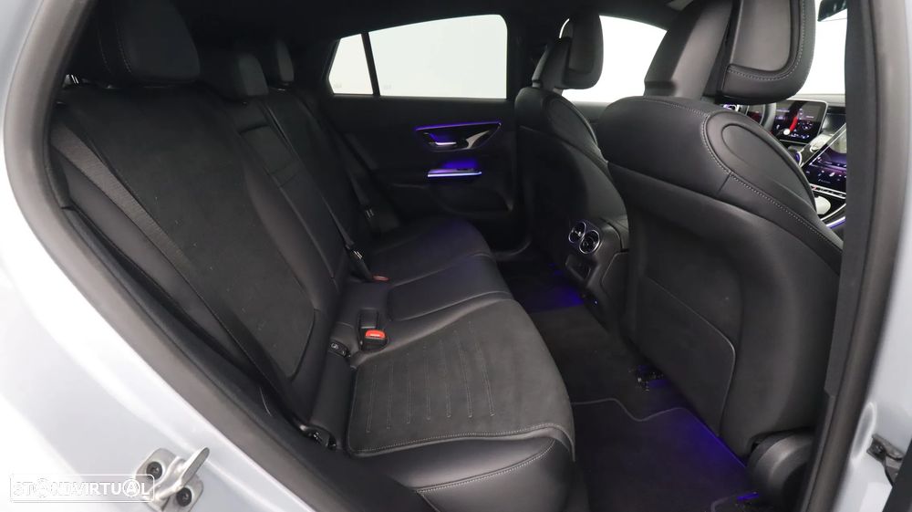 Mercedes-Benz GLC 300 de Coupe 4Matic 9G-TRONIC AMG Line Advanced - 37