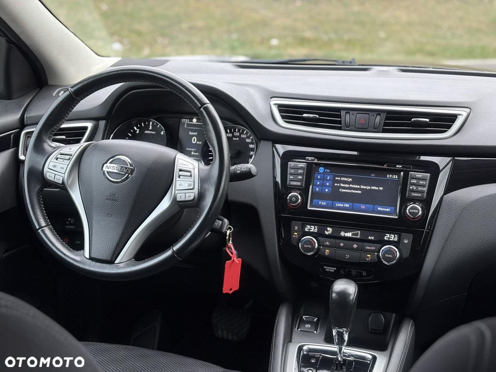 Nissan Qashqai 1.6 DCi Xtronic ACENTA - 6