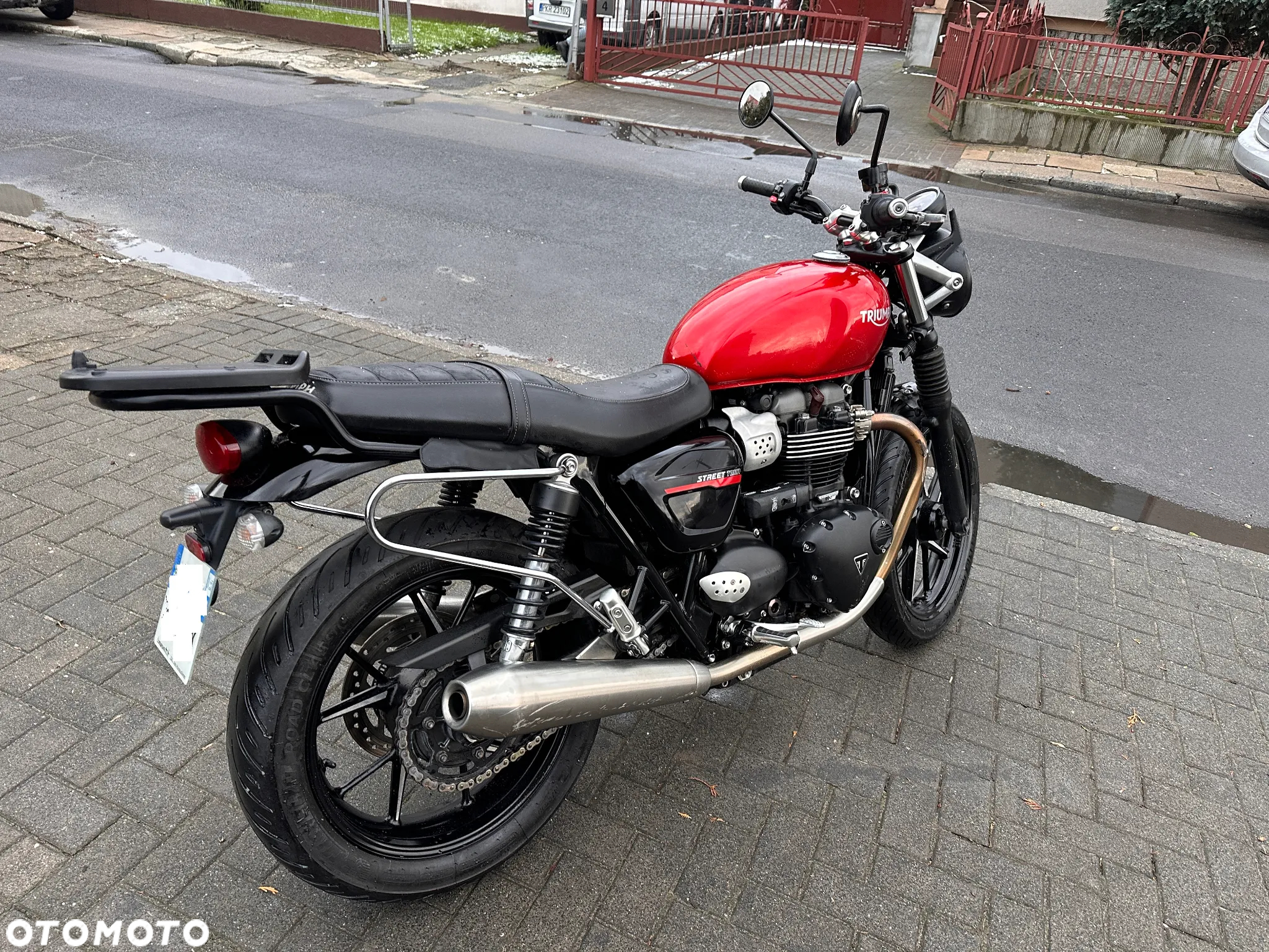 Triumph Bonneville - 6