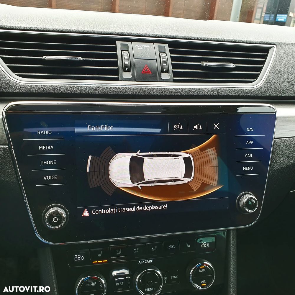 Skoda Superb 2.0 TDI DSG Style - 3