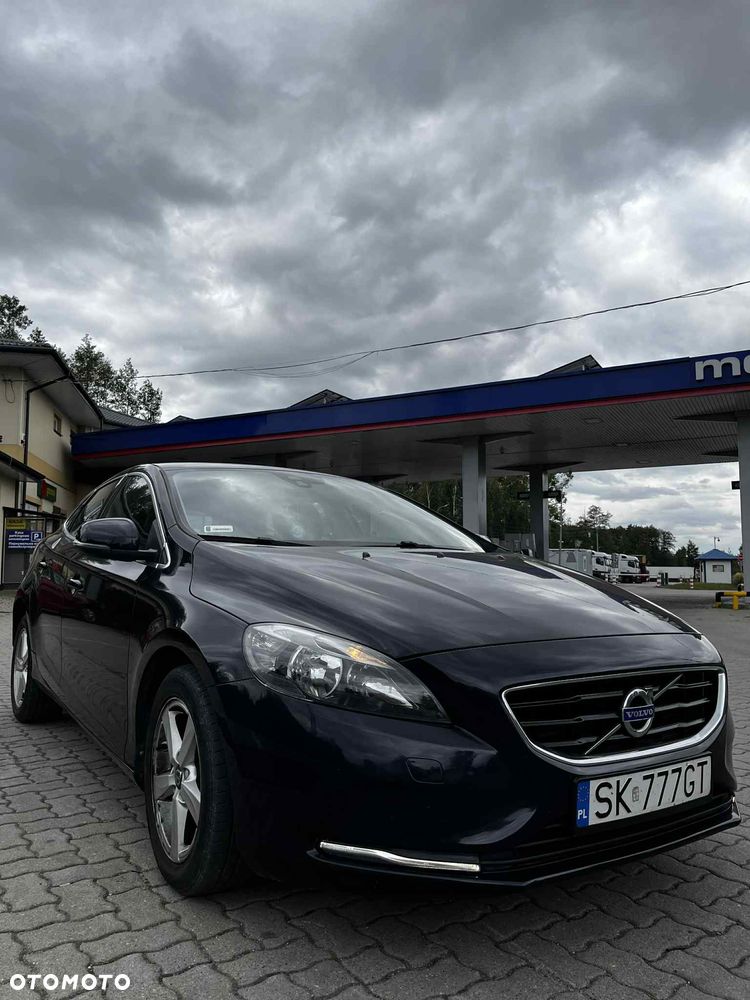 Volvo V40 T3 Drive-E Momentum - 1