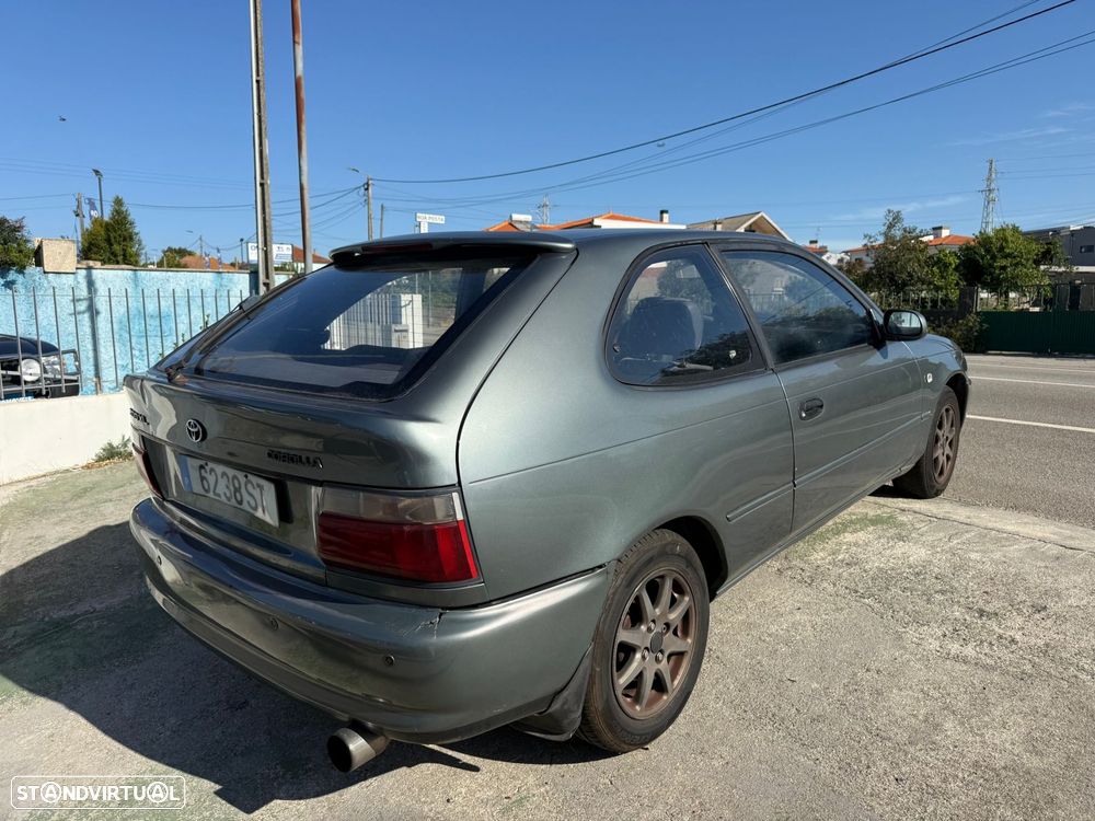 Toyota Corolla - 5