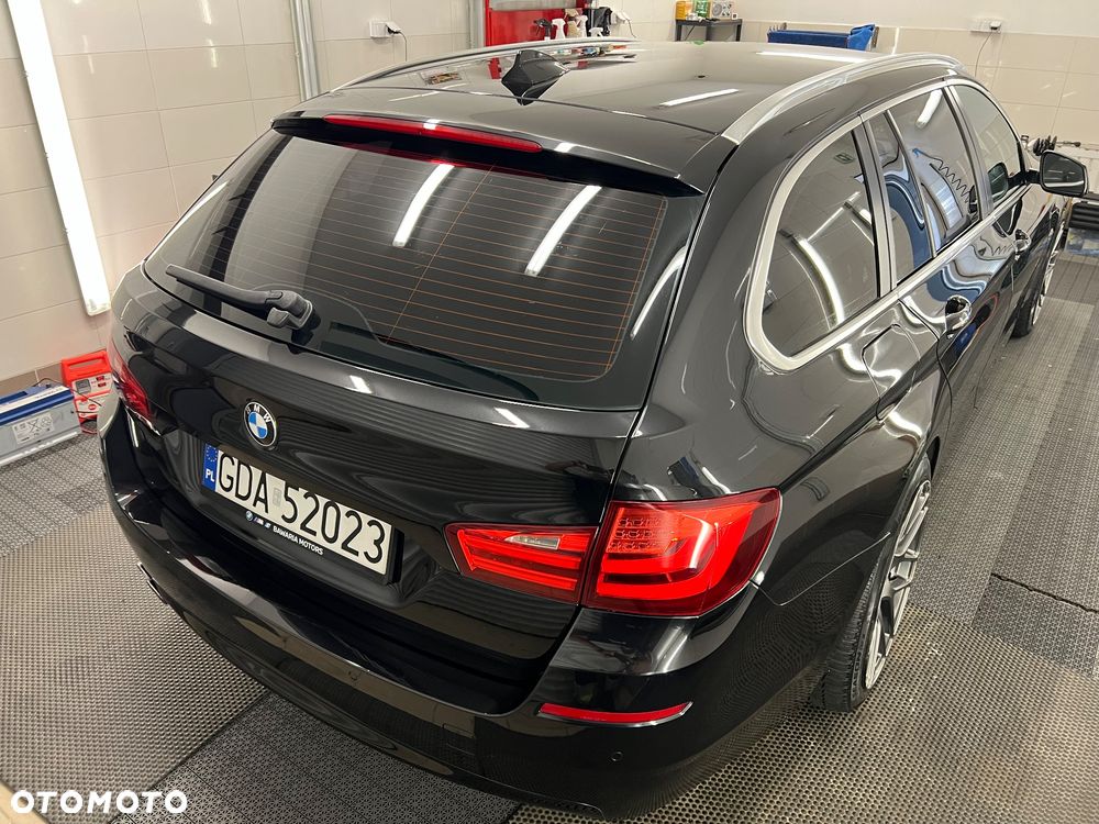 BMW Seria 5 530d xDrive - 4