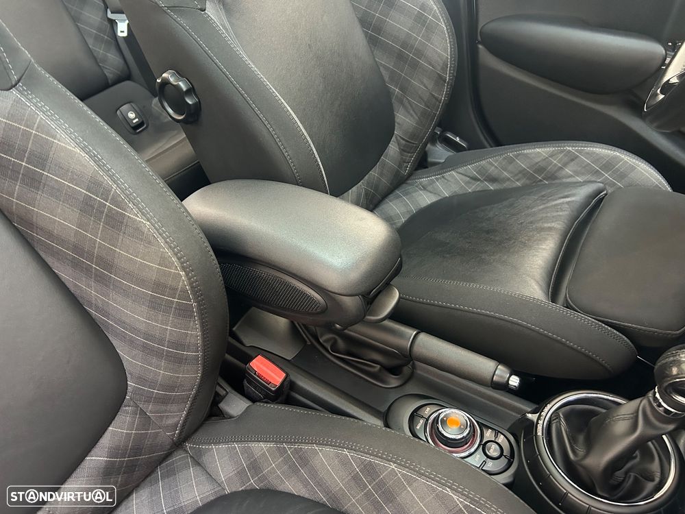 MINI 5 Portas Cooper Aut. - 14