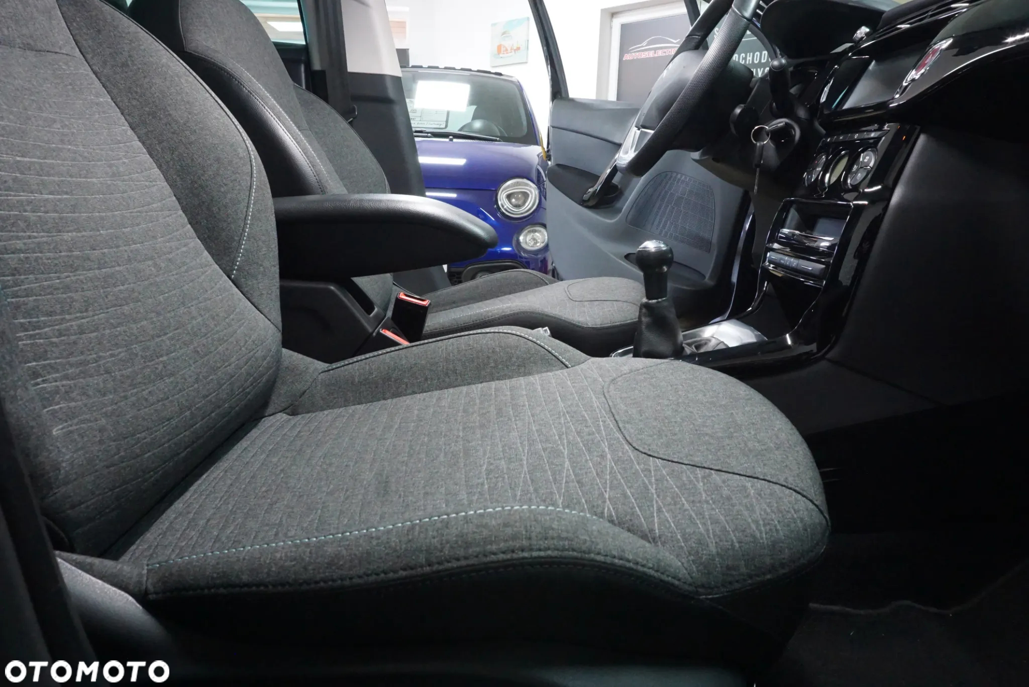 Citroën C3 1.6 BlueHDi Shine S&S - 28