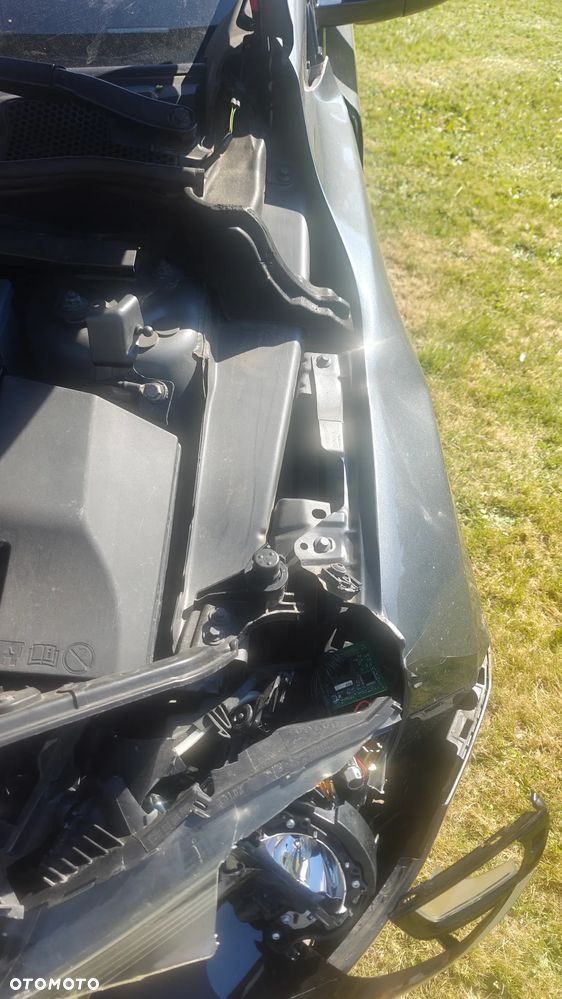 Volvo V40 D3 Summum - 15