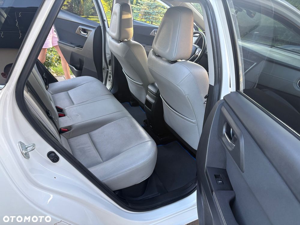 Toyota Auris - 19