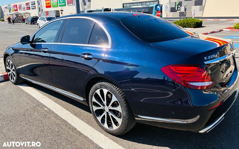 Mercedes-Benz E - 4