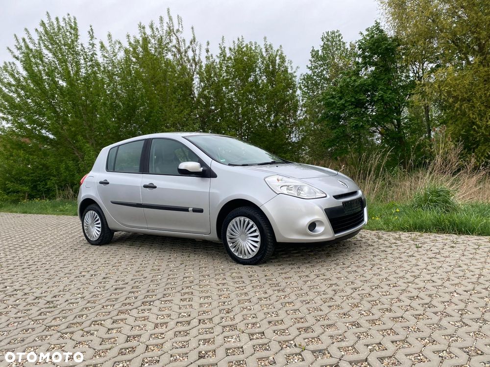 Renault Clio - 7